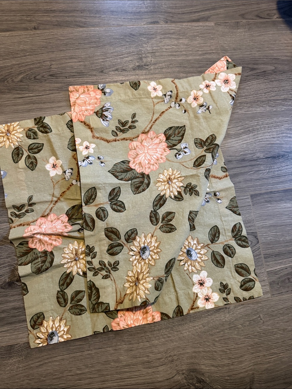 Threshold Botanical floral napkins - Sage Green with Peach and Cream Flowers